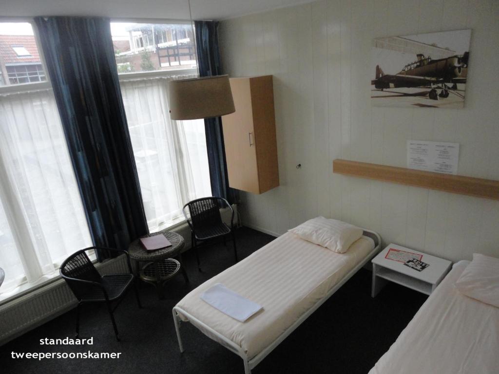 Hotel 'T Anker Leeuwarden Room photo